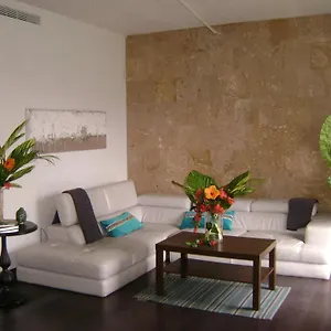 Zen Retreat Center Near Train Guest house San Juan